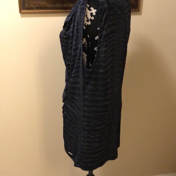 Michael Kors Cowl neck sleeveless top, scrunched left side detail, mk logo plate - Picture 5 of 10